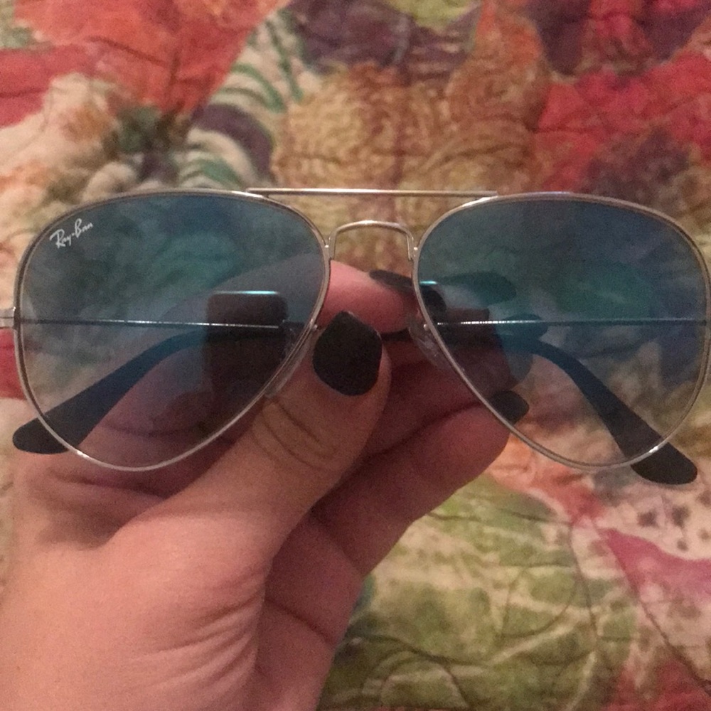 Ray•ban sunglasses